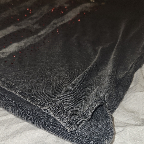 Maurices Gray Distressed American Flag Tee - Picture 5 of 6